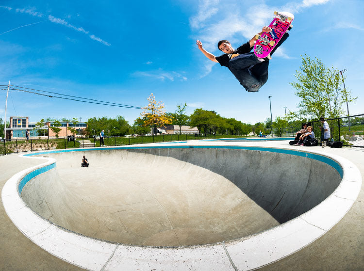 Independent Trucks - Gotta Pray To Play